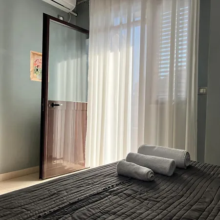 Host 7 * Szkodra
